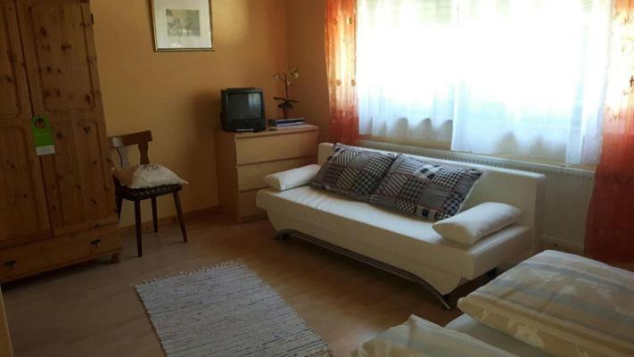 "Unter Den Kastanien" Hotel Speicher Bagian luar foto