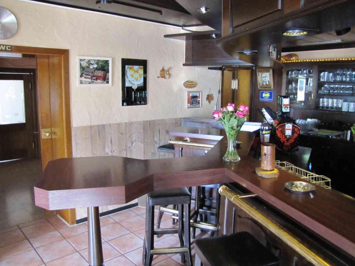 "Unter Den Kastanien" Hotel Speicher Bagian luar foto